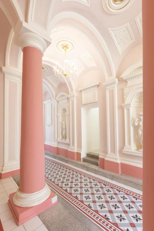 Appartement Turnkey I Angelo Roma Prague